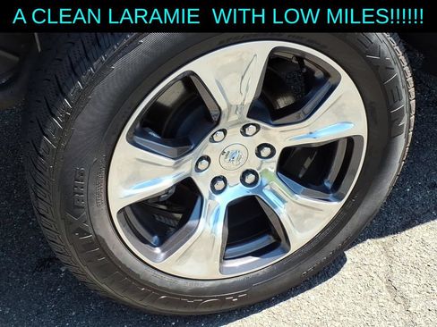 Used 2023 RAM 1500 Laramie AWD/4WD image 7