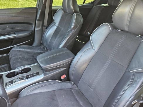 Used 2018 Acura TLX V6 w/ Technology & A-SPEC Pkg FWD image 13