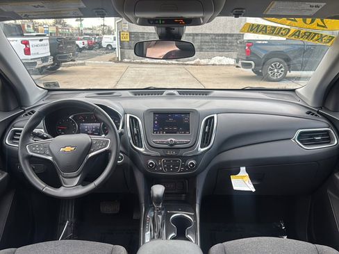Used 2023 Chevrolet Equinox LT image 23