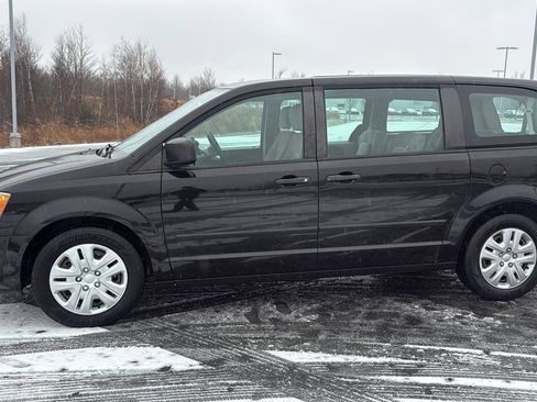 Used 2015 Dodge Grand Caravan American Value Package w/ UConnect Hands-Free Group image 13