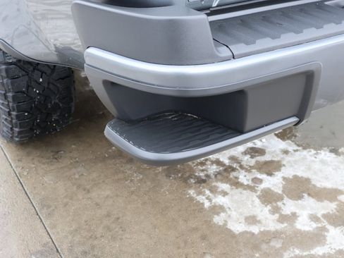 Used 2022 GMC Canyon AT4 image 28