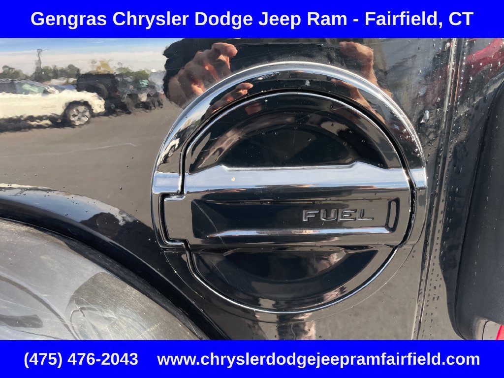 Used 2024 Jeep Wrangler High Altitude AWD/4WD image 37