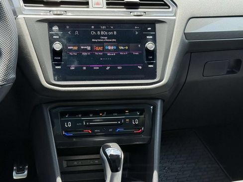 Used 2023 Volkswagen Tiguan SE R-Line FWD image 17