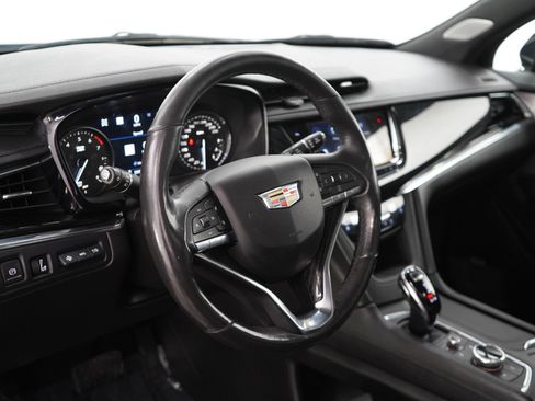 Used 2021 Cadillac XT6 Premium Luxury image 23