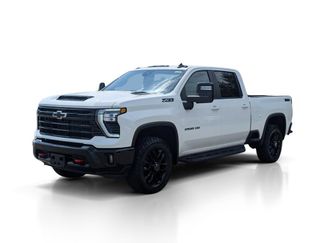 Used 2025 Chevrolet Silverado 2500 LT w/ Trail Boss Package AWD/4WD video 1