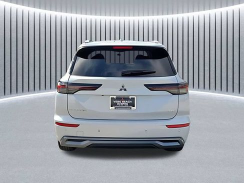 New 2026 Mitsubishi Outlander SEL FWD image 5