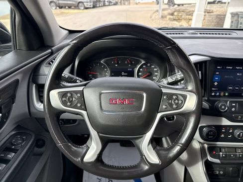 Used 2022 GMC Terrain SLT image 14