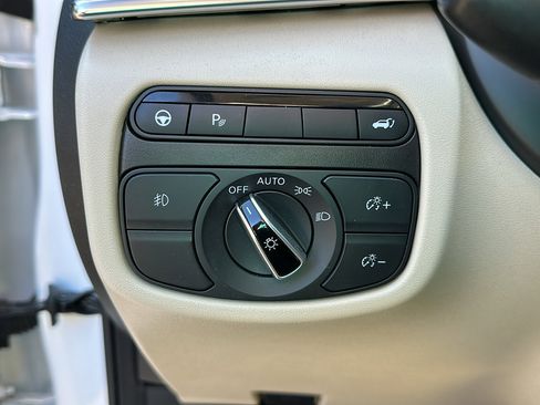 Certified 2021 INFINITI QX50 Luxe image 16