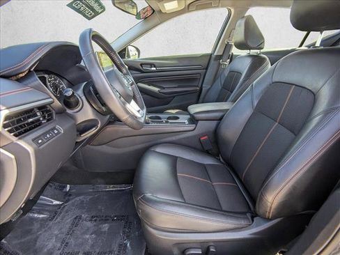 Used 2022 Nissan Altima 2.5 SR FWD image 15