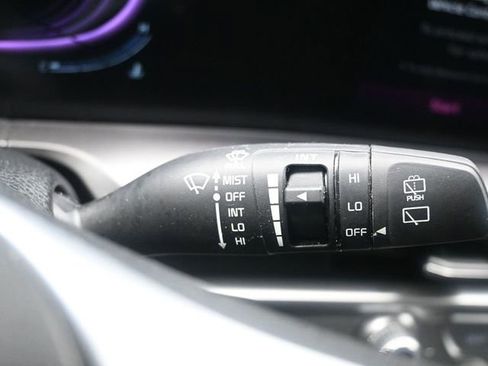 Used 2024 Kia Telluride LX image 13