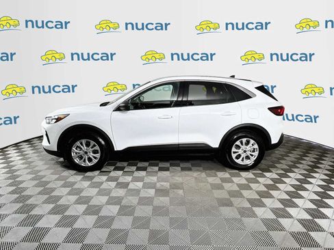 Used 2024 Ford Escape Active AWD/4WD image 4