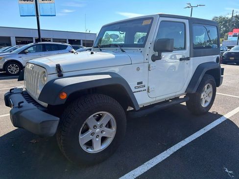 Used 2016 Jeep Wrangler Sport w/ Quick Order Package 24S AWD/4WD image 2