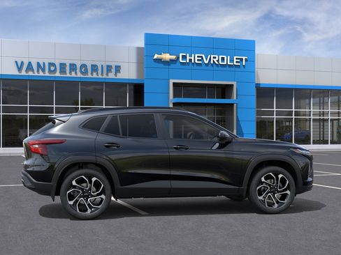 New 2026 Chevrolet Trax RS w/ Sunroof Package FWD image 27