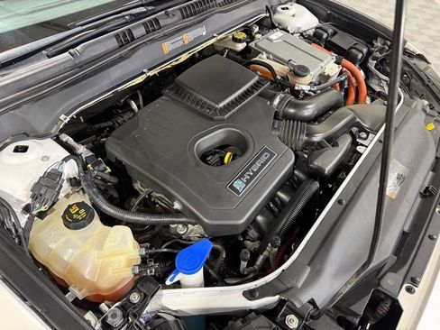 Used 2014 Ford Fusion Titanium FWD image 29
