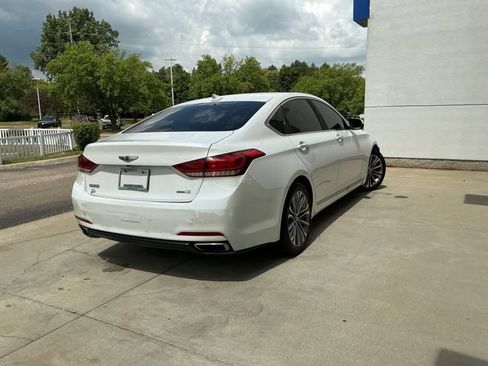 Used 2015 Hyundai Genesis 3.8 AWD/4WD image 11