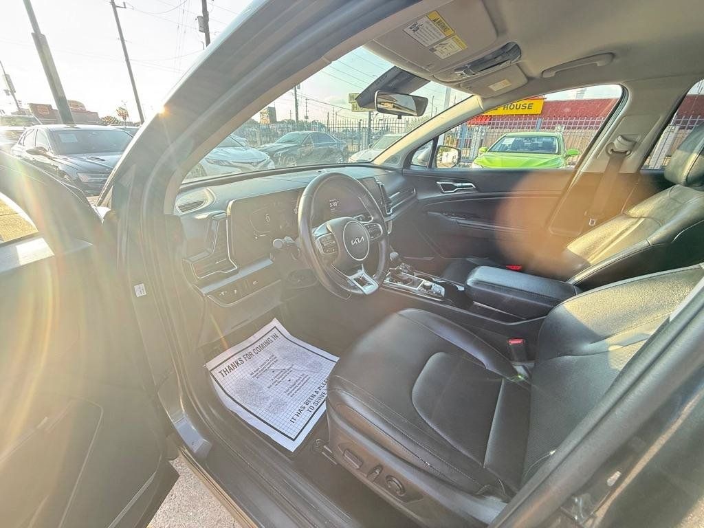 Used 2023 Kia Sportage EX FWD image 13