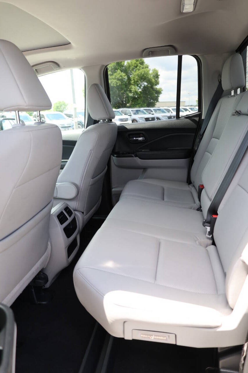 Used 2017 Honda Ridgeline RTL-E image 17