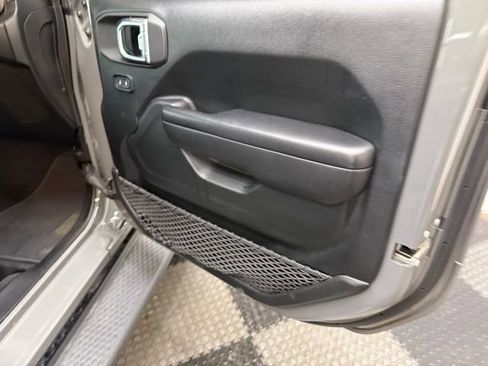 Used 2021 Jeep Wrangler Unlimited Sport image 37