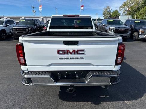 Used 2026 GMC Sierra 2500 Pro w/ Convenience Package AWD/4WD image 4