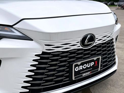 Used 2025 Lexus RX 350 FWD w/ Technology Package image 27