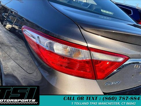 Used 2016 Toyota Camry XSE w/ Moonroof Package image 30