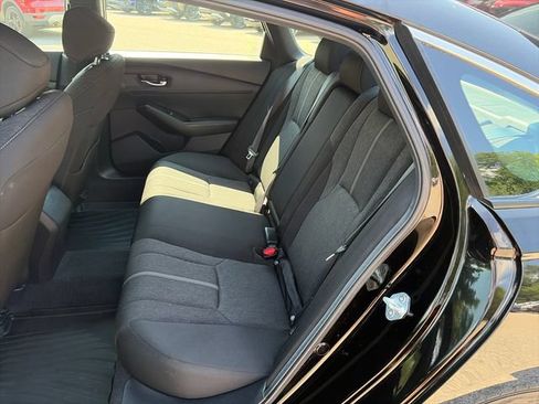 Used 2024 Honda Accord Sport image 15
