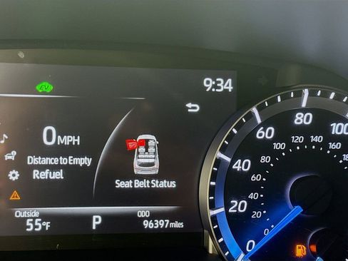 Used 2023 Toyota Highlander XLE AWD/4WD image 13