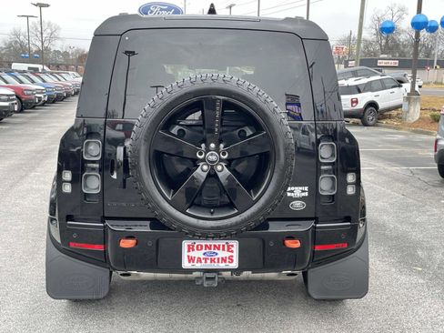 Used 2022 Land Rover Defender 110 X image 5
