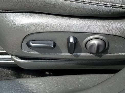 Certified 2024 Buick Encore GX Sport Touring w/ Comfort Package FWD image 7