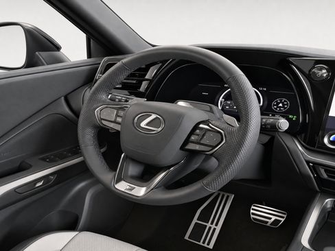 Used 2026 Lexus TX 500h AWD image 37