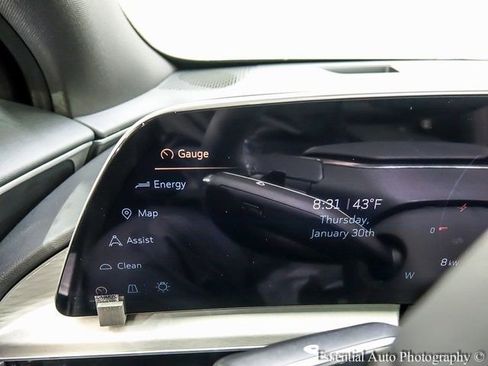 New 2025 Cadillac Lyriq Luxury w/ LPO, Floor Liner Package image 14