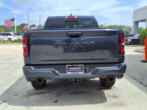 New 2026 RAM 1500 Express image 6