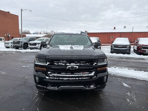 Certified 2018 Chevrolet Silverado 1500 LT w/ All Star Edition image 2