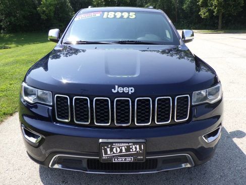 Used 2018 Jeep Grand Cherokee Limited AWD/4WD image 4