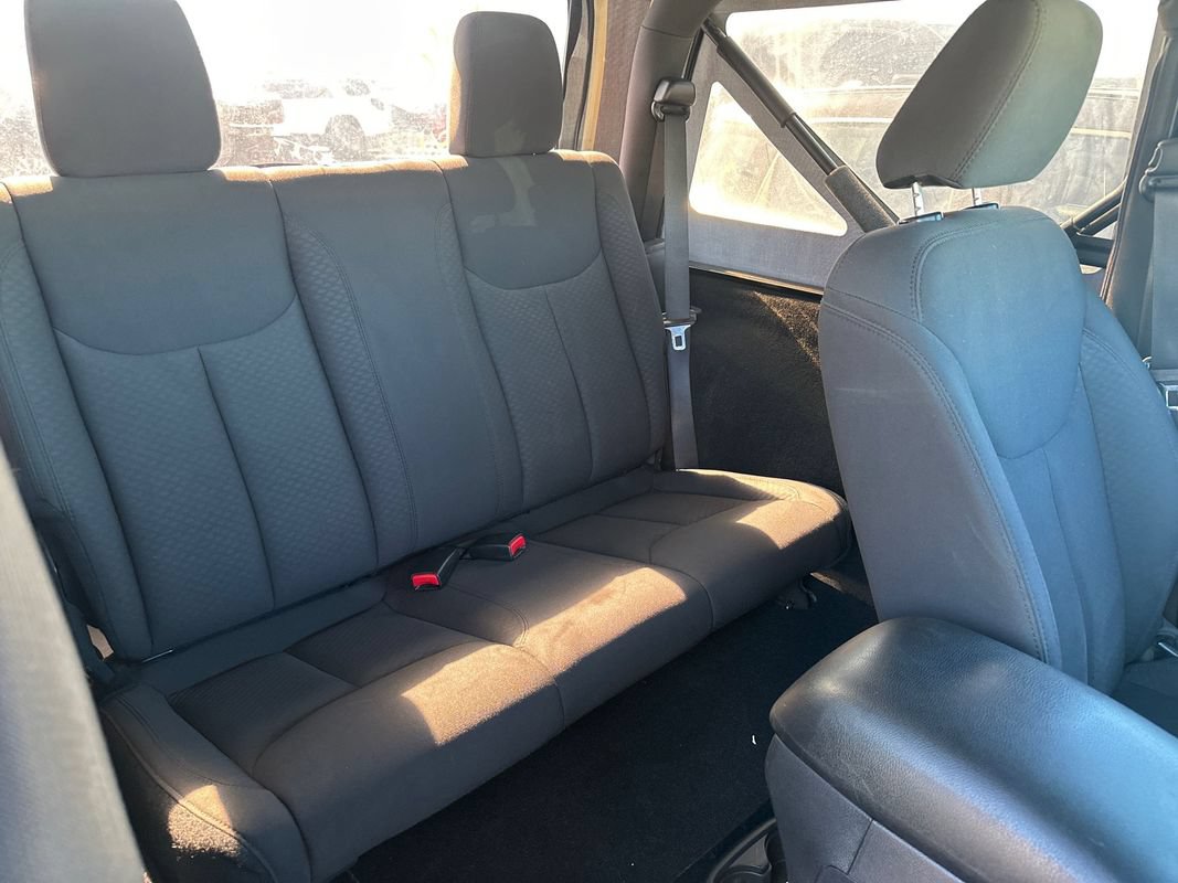 Used 2016 Jeep Wrangler Sport AWD/4WD image 6