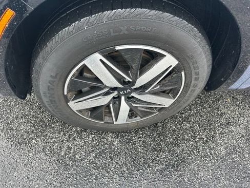 Used 2021 Kia Sorento SX FWD image 10
