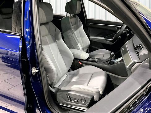 Used 2025 Audi Q3 2.0T Premium w/ Convenience Package image 29