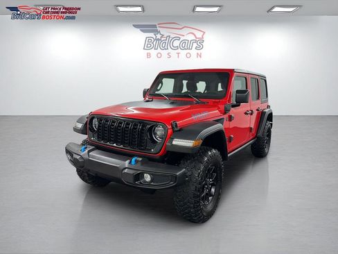 Used 2024 Jeep Wrangler Unlimited AWD/4WD image 1