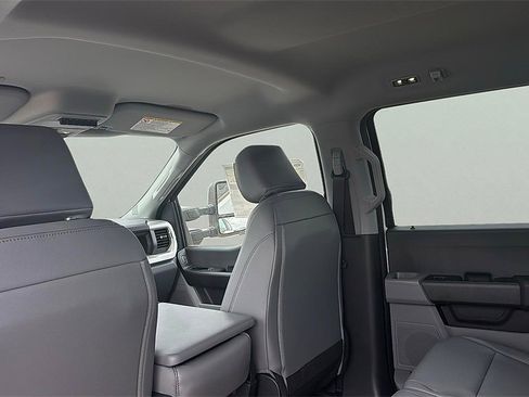 New 2025 Ford F350 XL w/ XL Chrome Package image 15