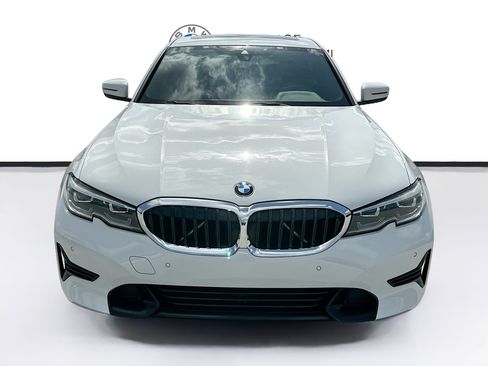 Used 2021 BMW 330i Sedan w/ Convenience Package RWD image 2