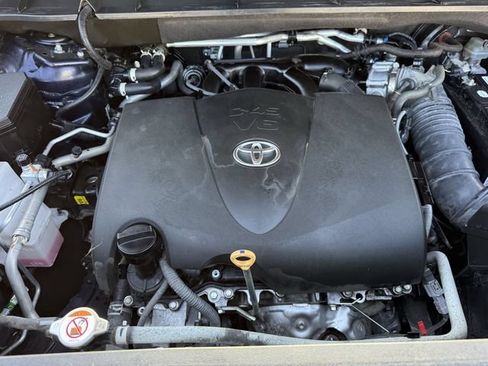 Used 2021 Toyota Highlander Limited AWD/4WD image 39