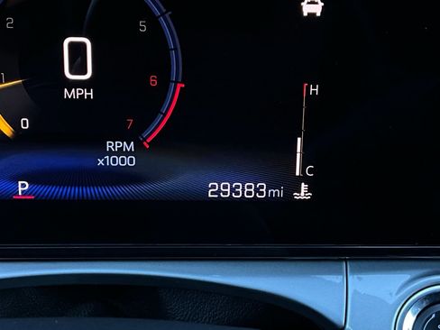 Used 2025 Chevrolet Trax LT image 37