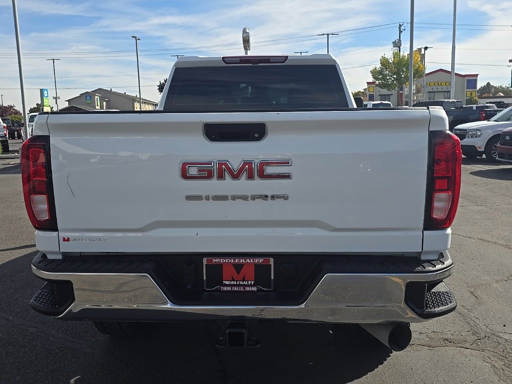 Used 2024 GMC Sierra 3500 Pro AWD/4WD image 4
