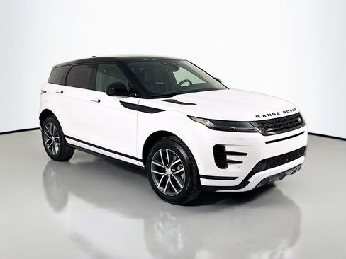 Used 2025 Land Rover Range Rover Evoque Dynamic SE image 2