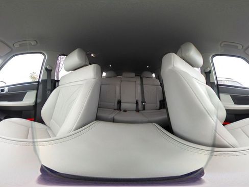 Used 2025 Hyundai Santa Fe SEL image 45