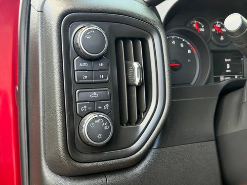 Used 2019 Chevrolet Silverado 1500 Custom Trail Boss w/ Custom Convenience Package AWD/4WD image 22