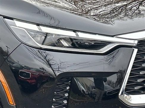 Certified 2025 INFINITI QX60 Pure image 9