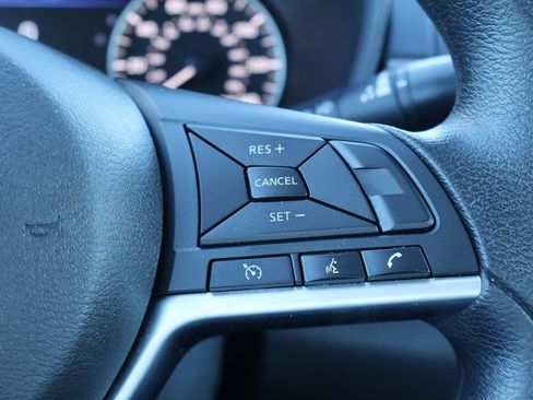 Used 2024 Nissan Altima 2.5 SV image 13