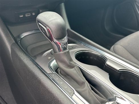 Used 2023 Chevrolet Malibu LT image 31