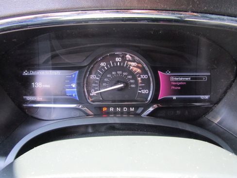 Used 2016 Lincoln Navigator L Select image 30